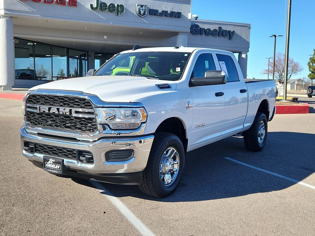 2022 RAM 2500 Tradesman Crew Cab 4x4 6'4' Box