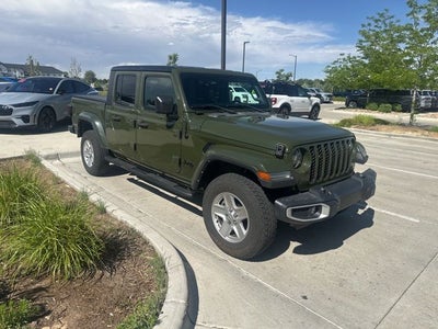 2022 Jeep Gladiator Sport