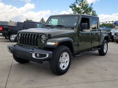 2022 Jeep Gladiator Sport