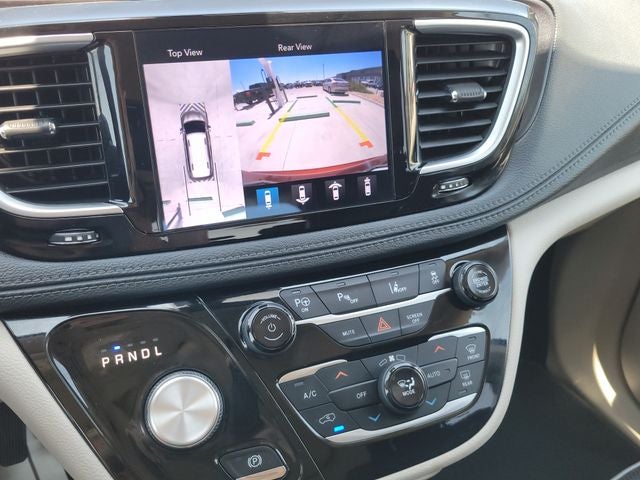 2020 Chrysler Pacifica Hybrid Limited