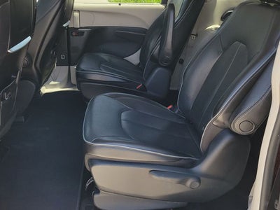 2020 Chrysler Pacifica Hybrid Limited