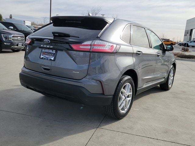 2022 Ford Edge SE