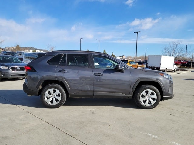 2020 Toyota RAV4 LE