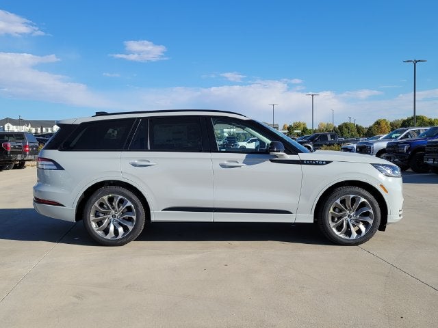 2027 Lincoln Aviator Premiere Premium