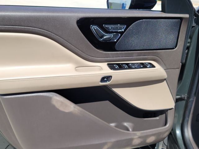 2022 Lincoln Aviator Standard