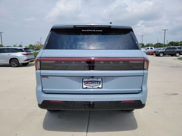 2027 Lincoln Navigator Reserve