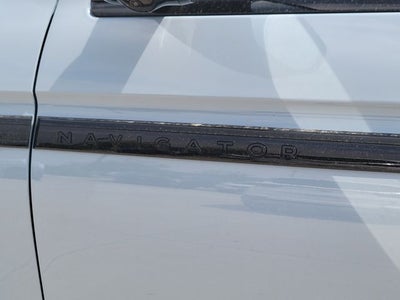 2027 Lincoln Navigator Reserve