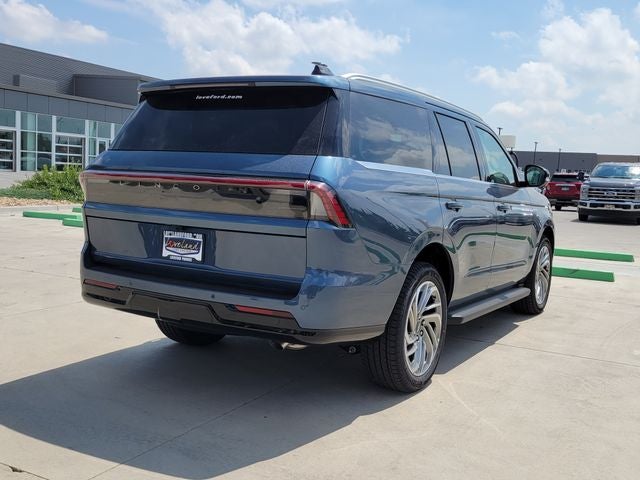 2027 Lincoln Navigator Premiere