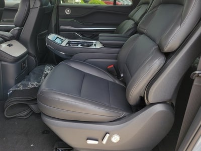 2025 Lincoln Navigator L Reserve