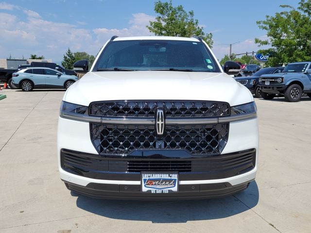 2027 Lincoln Navigator L Reserve