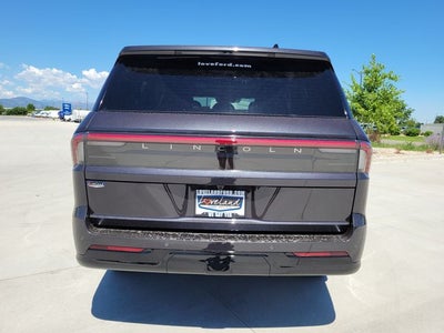 2027 Lincoln Navigator L Reserve