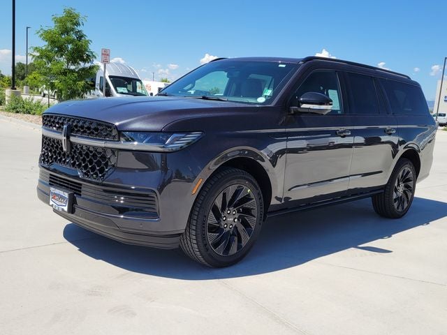 2027 Lincoln Navigator L Reserve