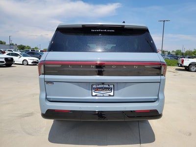 2027 Lincoln Navigator L Reserve