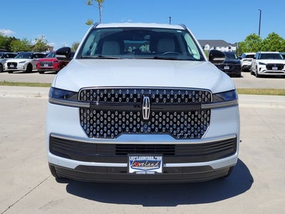 2026 Lincoln Navigator L Premiere