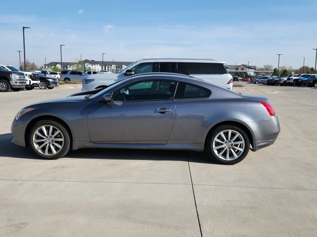 2011 INFINITI G37 X
