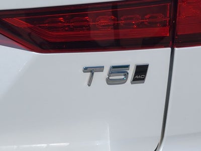 2020 Volvo V60 Cross Country T5