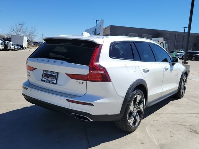 2020 Volvo V60 Cross Country T5