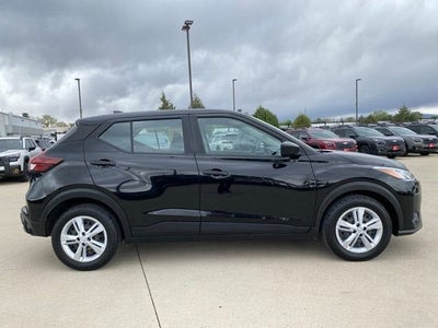 2022 Nissan Kicks S