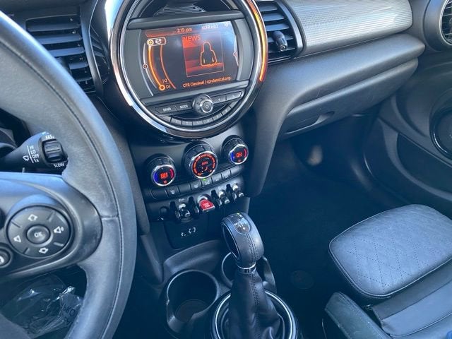 2015 MINI Cooper Hardtop 4 Door Base