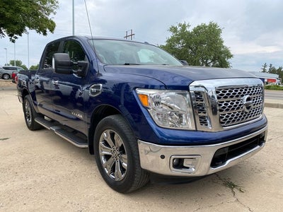 2017 Nissan Titan SV