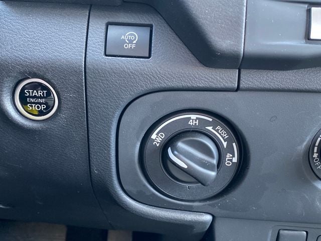 2025 Nissan Frontier SV