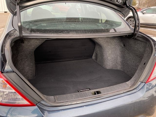 2015 Nissan Versa 1.6 S Plus