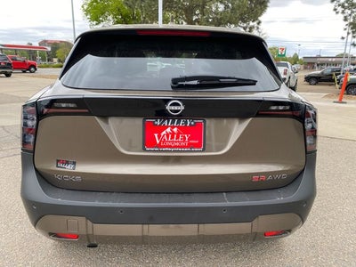 2025 Nissan Kicks SR