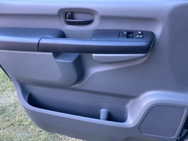 2021 Nissan NV Passenger SL