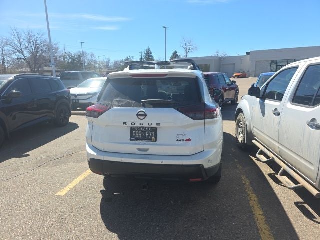 2025 Nissan Rogue Rock Creek