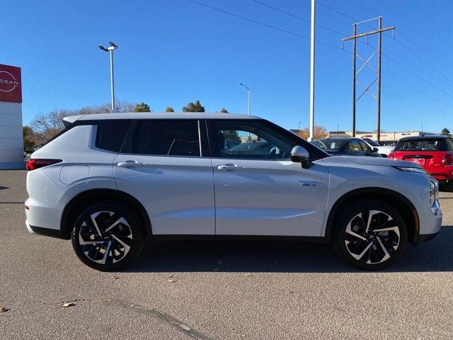 2024 Mitsubishi Outlander PHEV SE