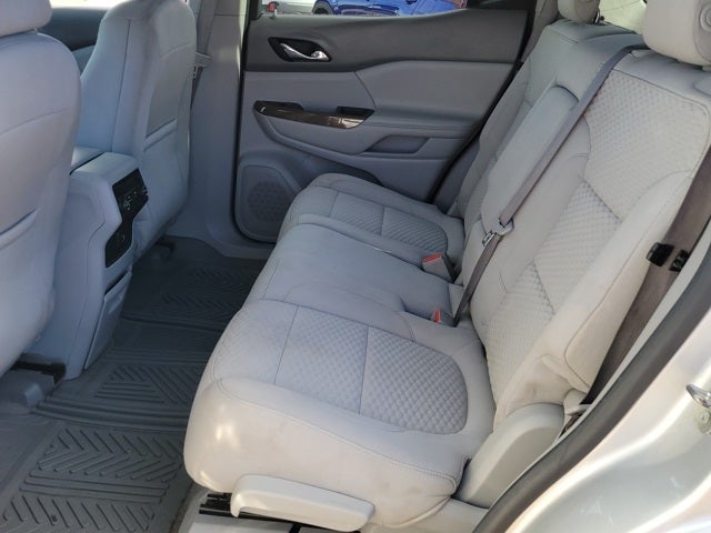 2017 GMC Acadia SLE-2