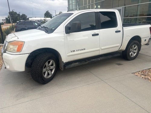 2012 Nissan Titan SV