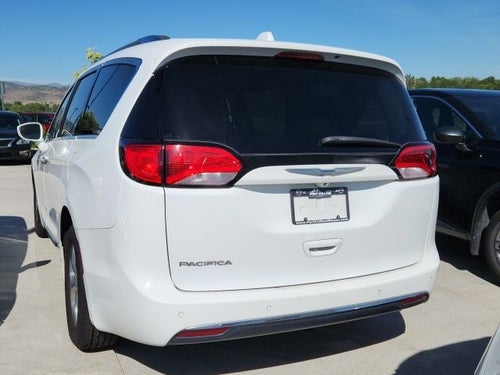 2017 Chrysler Pacifica Touring L Plus