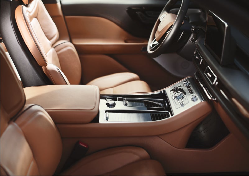 A 2023 Lincoln Aviator® Black Label model is shown in the Flight interior theme | Loveland Lincoln in Loveland CO