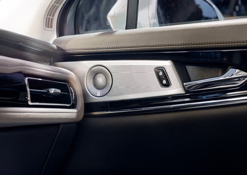 The available speaker cover of a 2023 Lincoln Nautilus® SUV is shown.