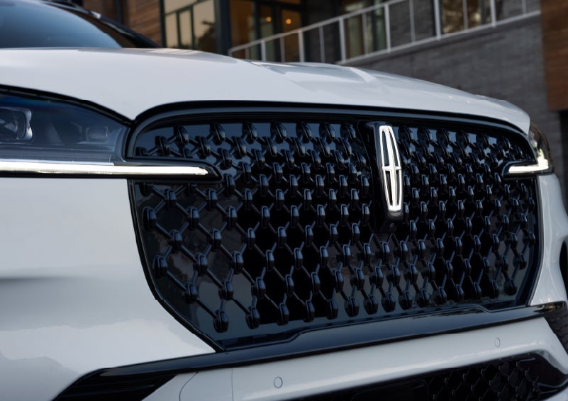 The front grille of a 2026 Lincoln Aviator® SUV is shown. | Loveland Lincoln in Loveland CO