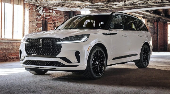 A 2026 Lincoln Aviator® SUV is shown with the available Jet Appearance Package. | Loveland Lincoln in Loveland CO