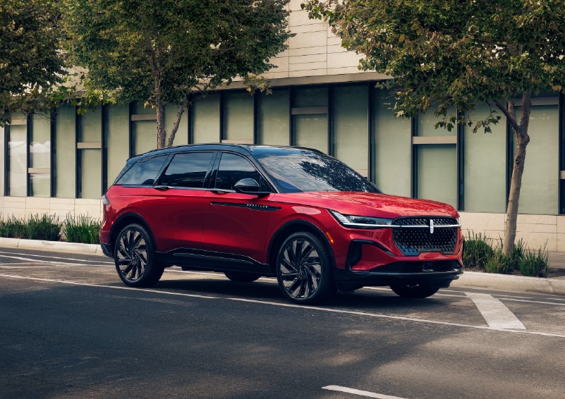 2026 Lincoln Nautilus® SUV with the available Jet Appearance Package and Hybrid transmission. | Loveland Lincoln in Loveland CO