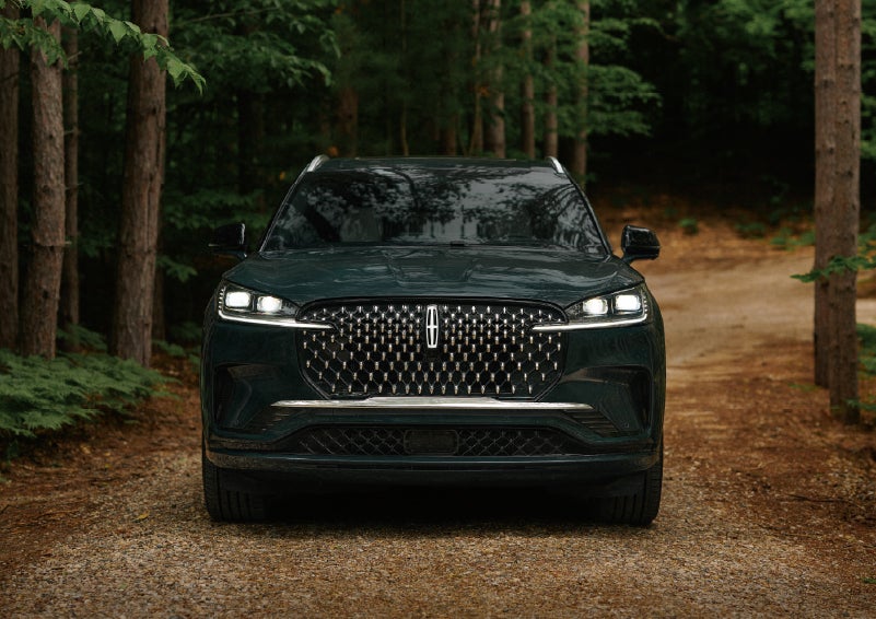 The front grille of a 2027 Lincoln Aviator® Black Label™ SUV is shown. | Loveland Lincoln in Loveland CO